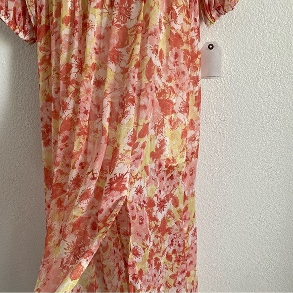 NWT Coco + Jaimeson Multicolor Floral Print Maxi w/Side Slit Dress Size Medium - Picture 8 of 8